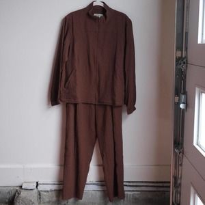 Brown crinkled gauze-y lounge set